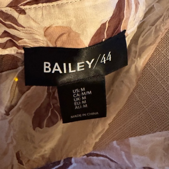 Bailey/44 sheer button down blouse. NWOT. Plastic from tag. Super cute for Fall - Picture 4 of 5